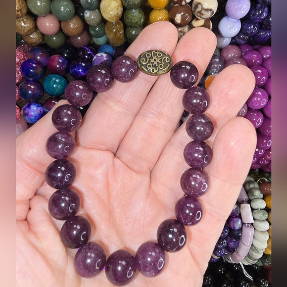 10mm Lepidolite Bracelet - Picture 4 of 4
